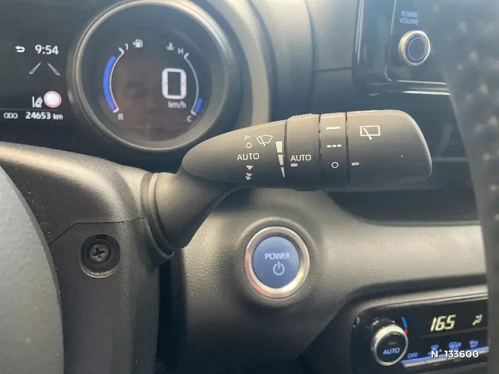 TOYOTA YARIS IV - Miniature 18
