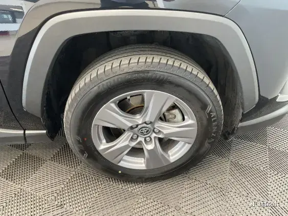 TOYOTA RAV4 V - voiture d'occasion - Photo 8
