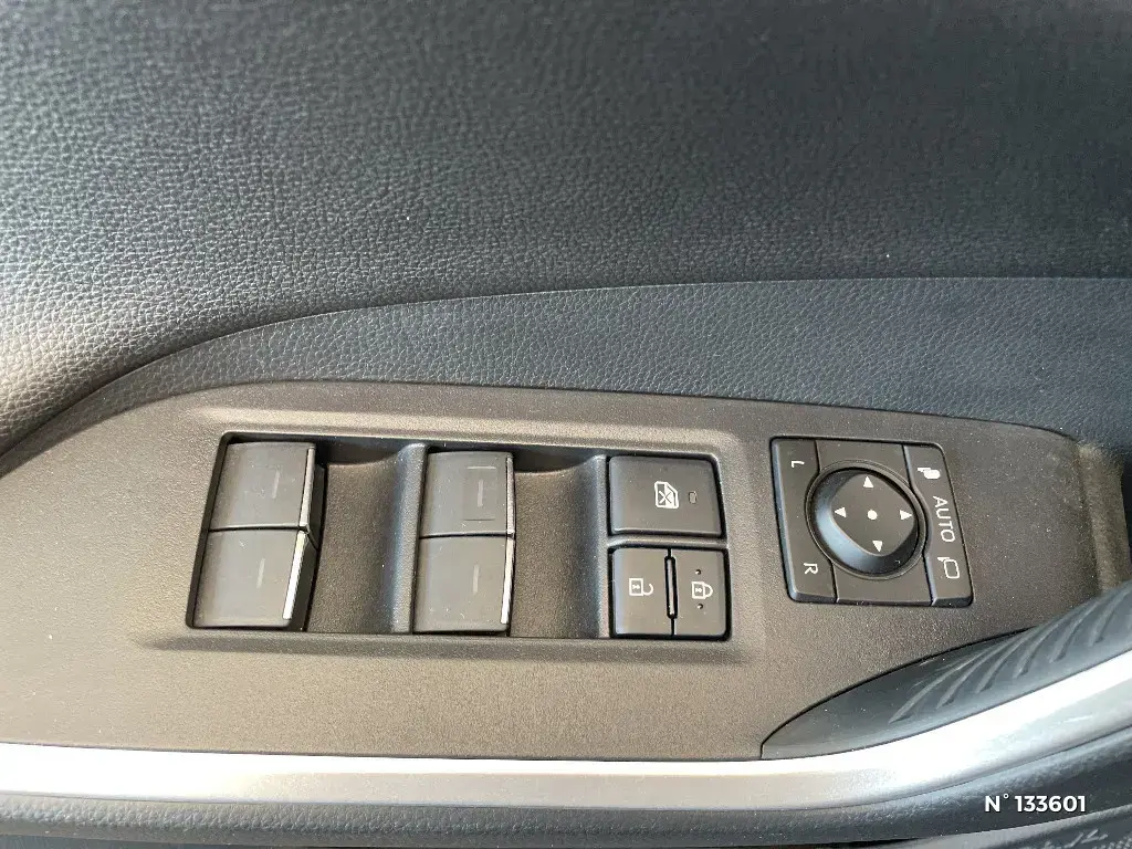 TOYOTA RAV4 V - Miniature 15
