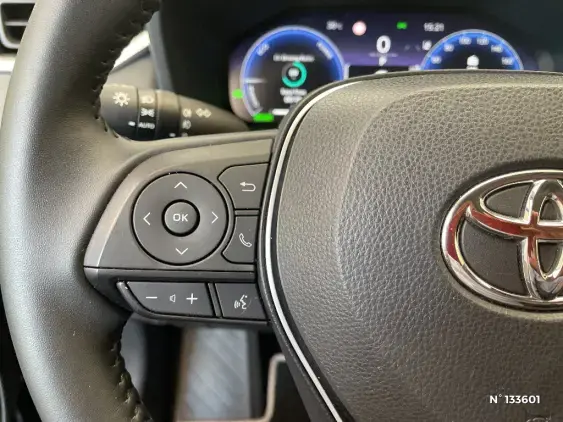 TOYOTA RAV4 V - voiture d'occasion - Photo 36