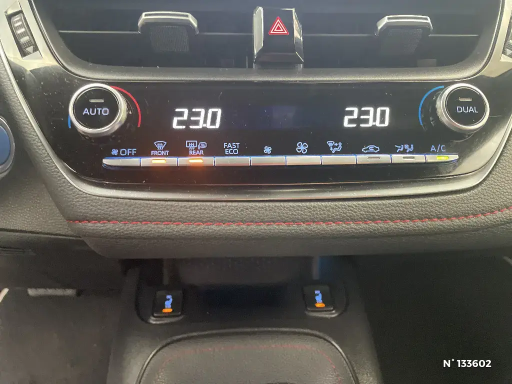 TOYOTA COROLLA XII - Miniature 12