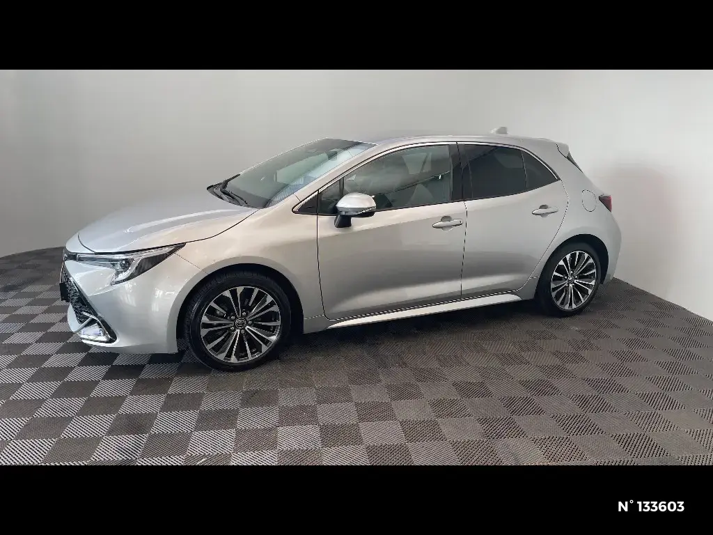 TOYOTA COROLLA XII - Miniature 4