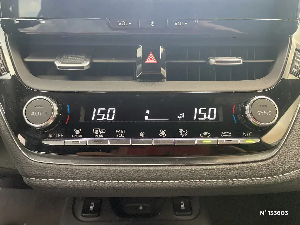TOYOTA COROLLA XII - Miniature 11