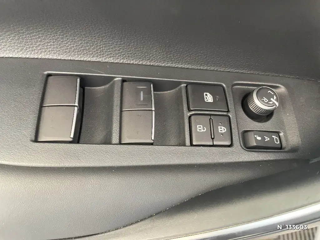 TOYOTA COROLLA XII - Miniature 12