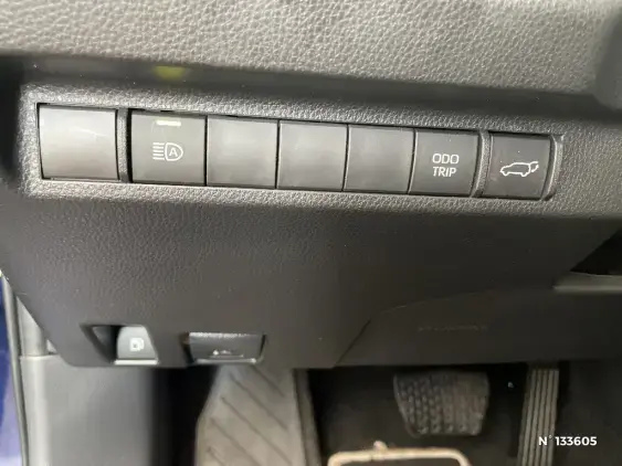 TOYOTA RAV4 V - voiture d'occasion - Photo 15