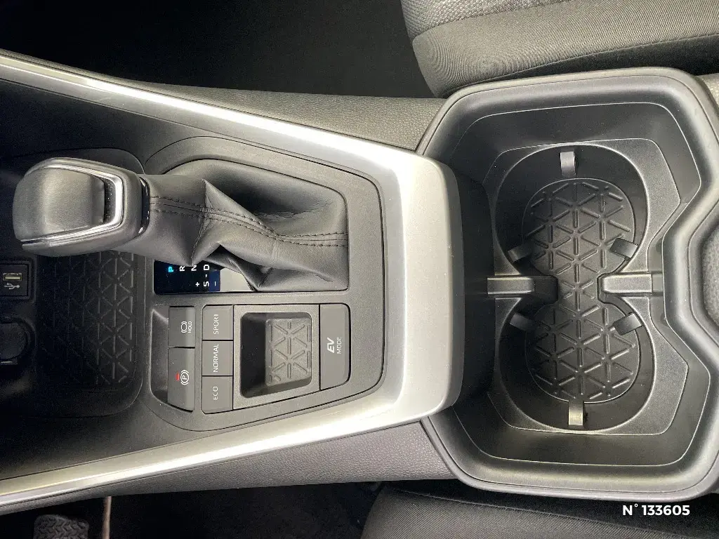 TOYOTA RAV4 V - Miniature 17