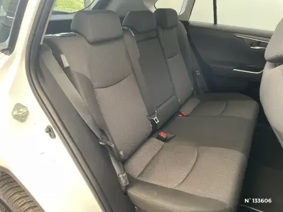 TOYOTA RAV4 V - voiture d'occasion - Photo 11