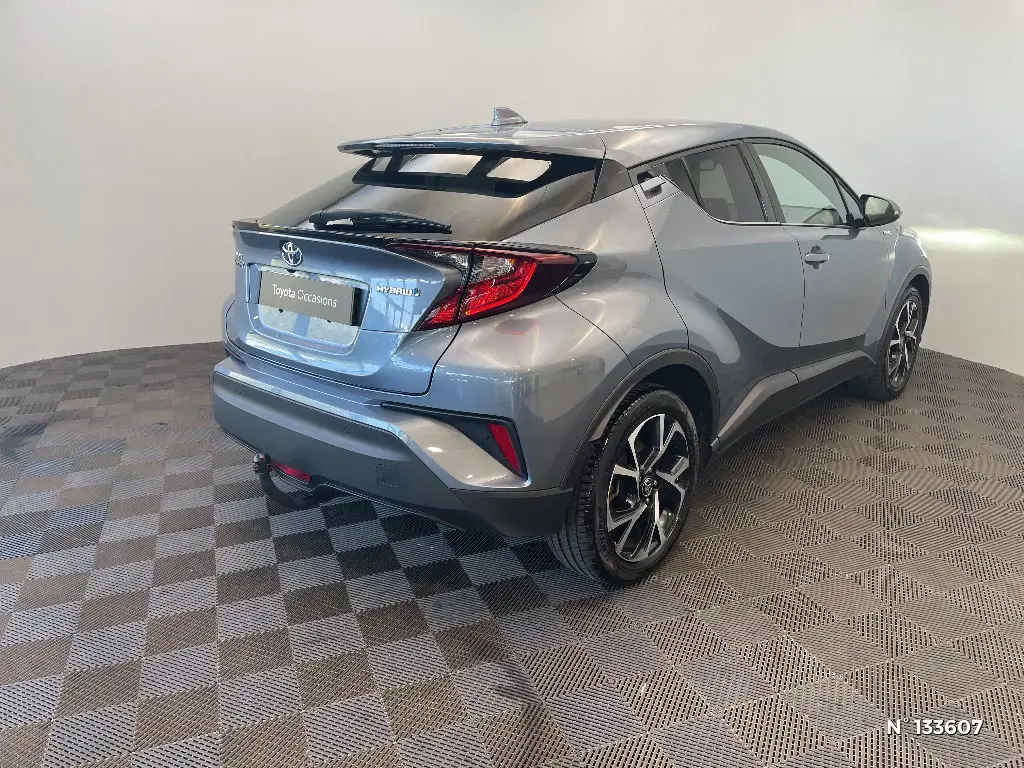 TOYOTA C-HR - Miniature 2