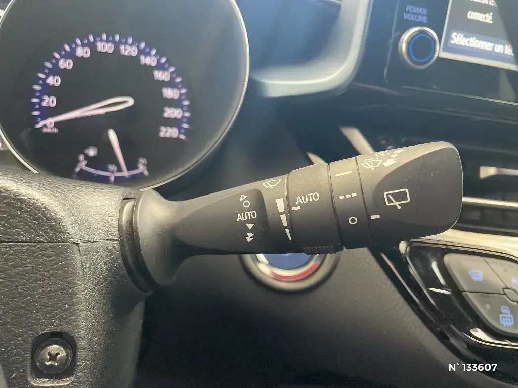TOYOTA C-HR - Miniature 17