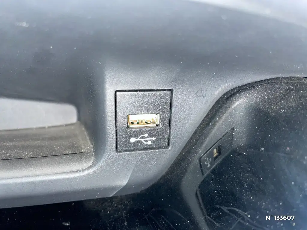 TOYOTA C-HR - Miniature 24