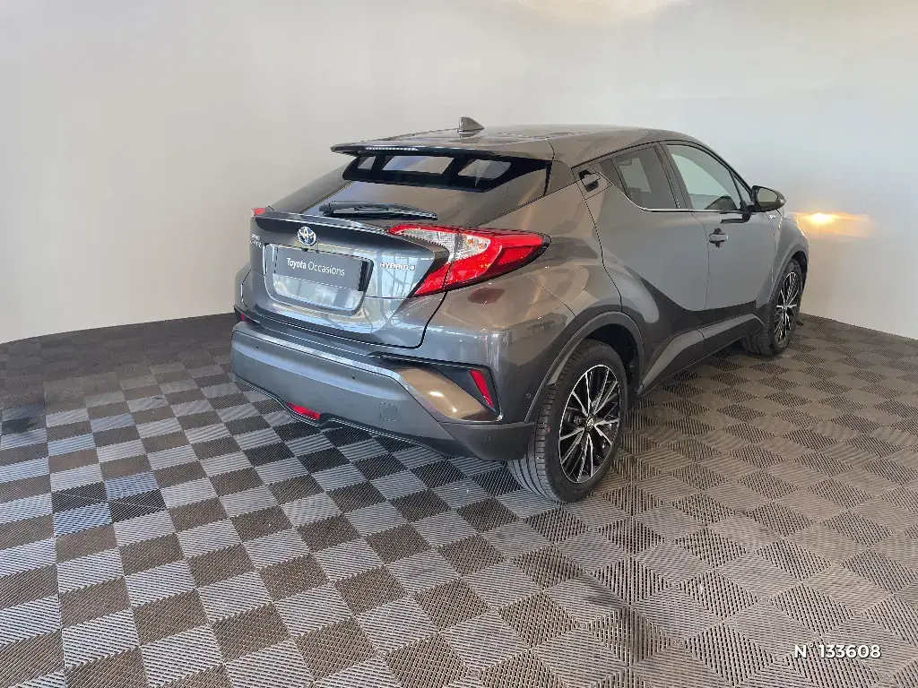 TOYOTA C-HR - Miniature 2
