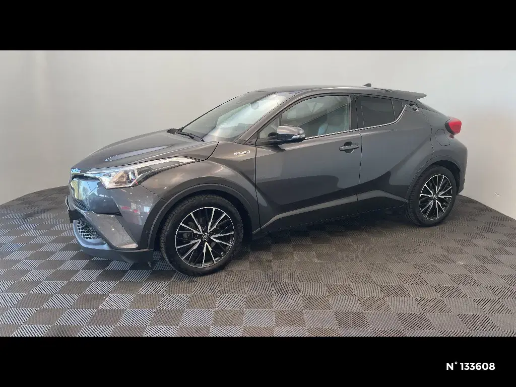 TOYOTA C-HR - Miniature 4