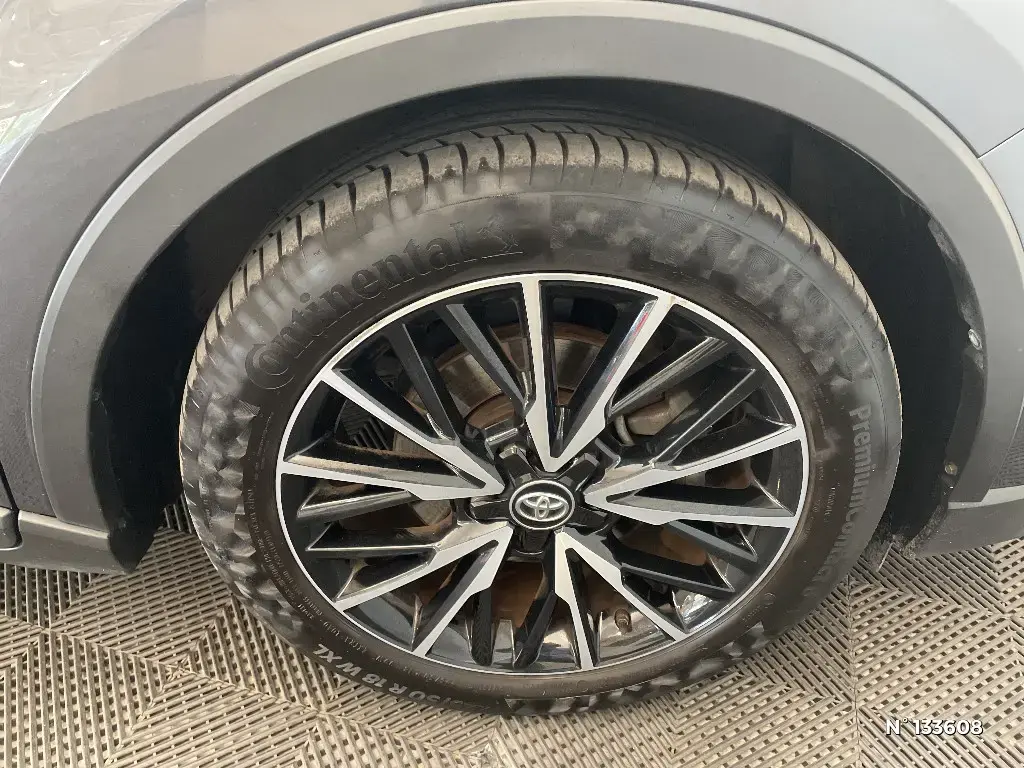 TOYOTA C-HR - Miniature 5
