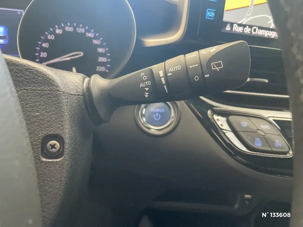TOYOTA C-HR - Miniature 16