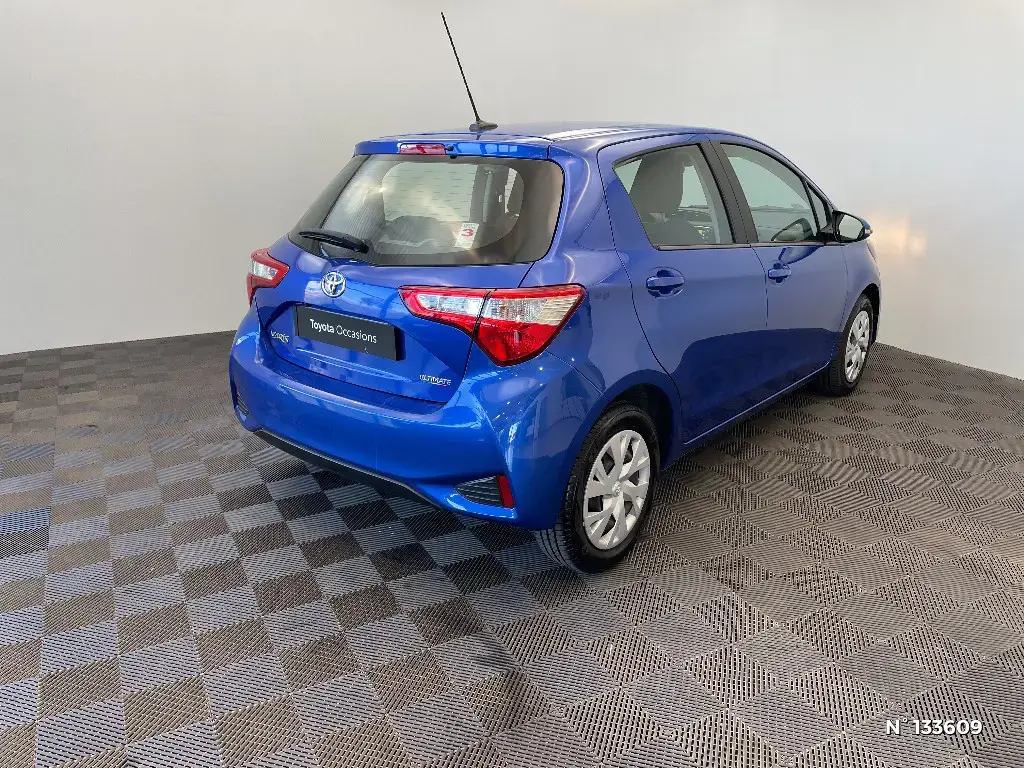 TOYOTA YARIS III - Miniature 2