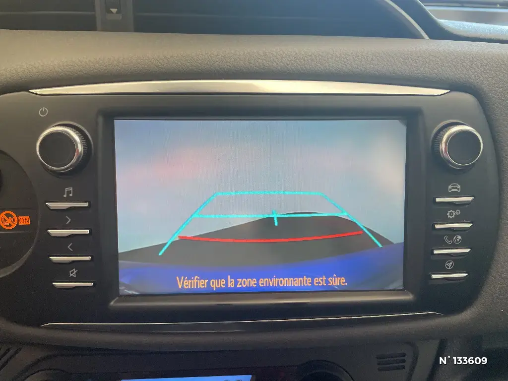 TOYOTA YARIS III - Miniature 9