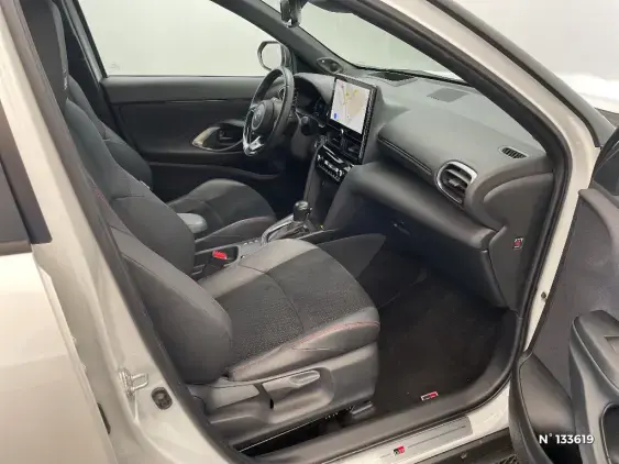 TOYOTA YARIS CROSS I - voiture d'occasion - Photo 10