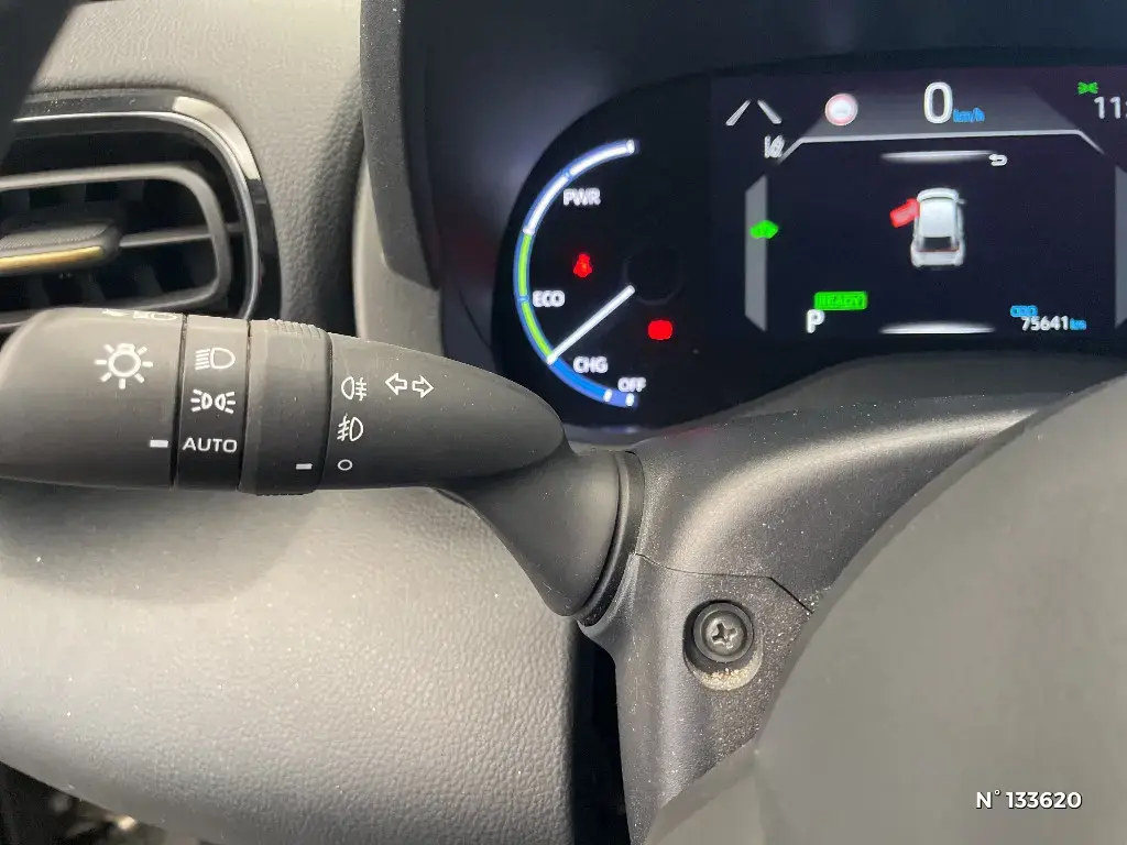 TOYOTA YARIS CROSS I - Miniature 17