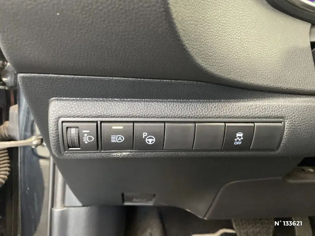 TOYOTA COROLLA XII - Miniature 11