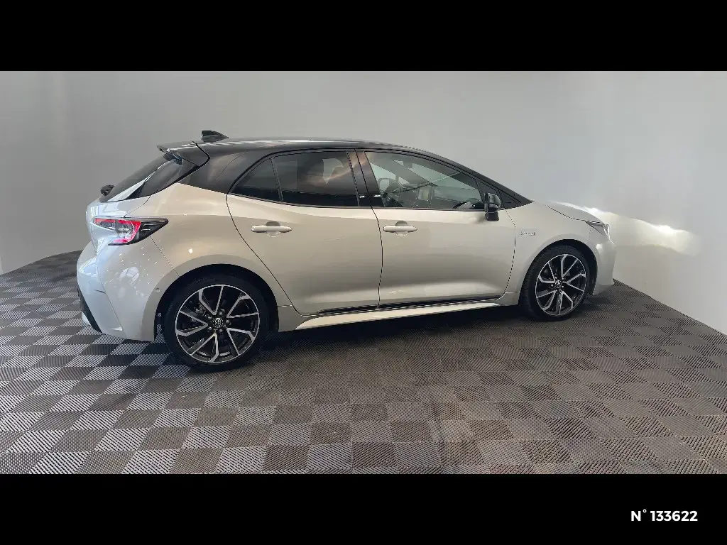 TOYOTA COROLLA XII - Miniature 3