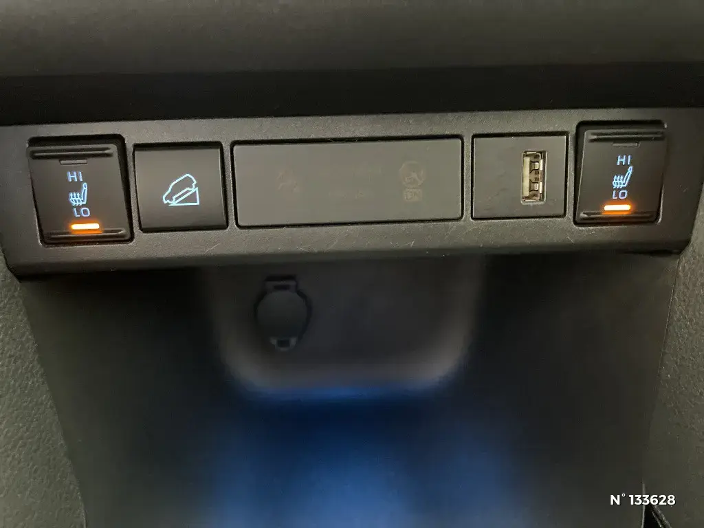 TOYOTA YARIS CROSS I - Miniature 17