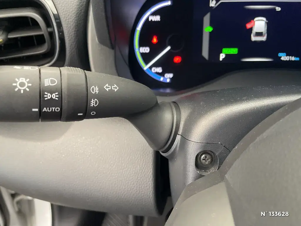 TOYOTA YARIS CROSS I - Miniature 24