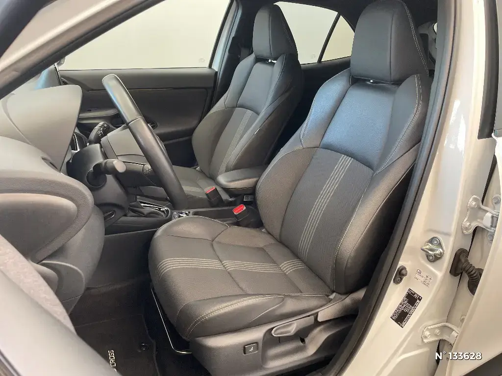 TOYOTA YARIS CROSS I - Miniature 26