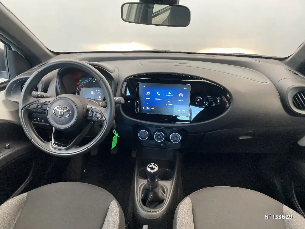 TOYOTA AYGO X - Miniature 6