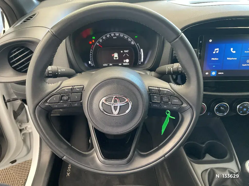 TOYOTA AYGO X - Miniature 14