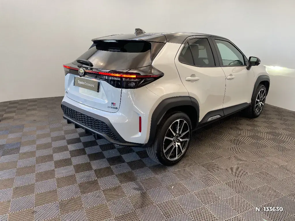 TOYOTA YARIS CROSS I - Miniature 2