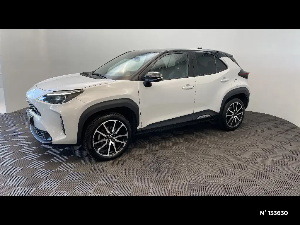TOYOTA YARIS CROSS I - Miniature 4