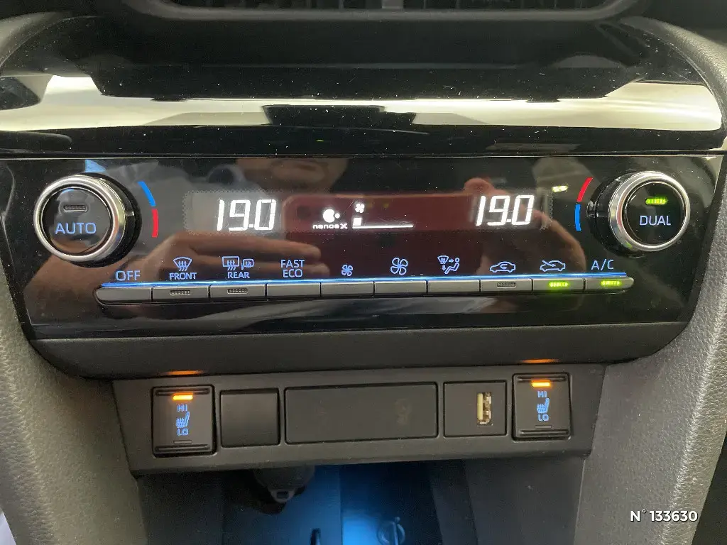 TOYOTA YARIS CROSS I - Miniature 11