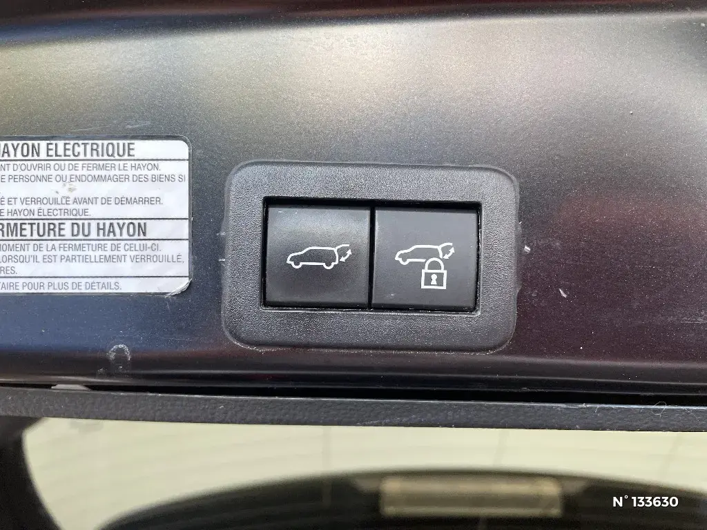 TOYOTA YARIS CROSS I - Miniature 12