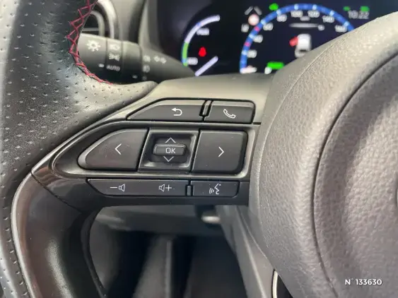 TOYOTA YARIS CROSS I - voiture d'occasion - Photo 36