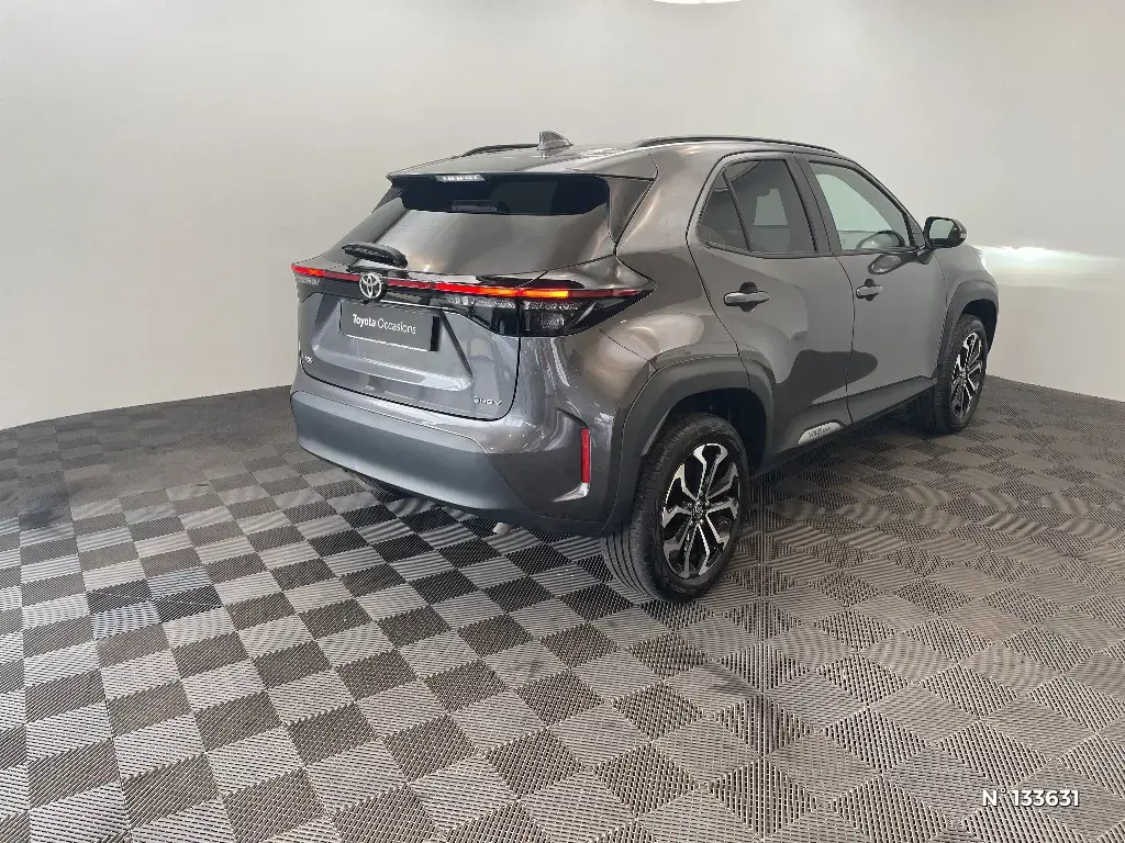 TOYOTA YARIS CROSS I - Miniature 2
