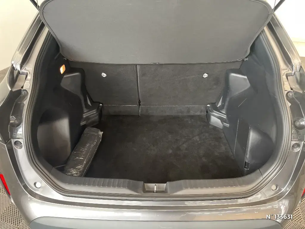 TOYOTA YARIS CROSS I - Miniature 10