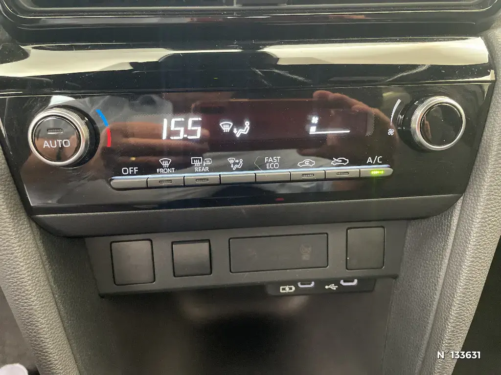 TOYOTA YARIS CROSS I - Miniature 11
