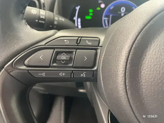 TOYOTA YARIS CROSS I - voiture d'occasion - Photo 37