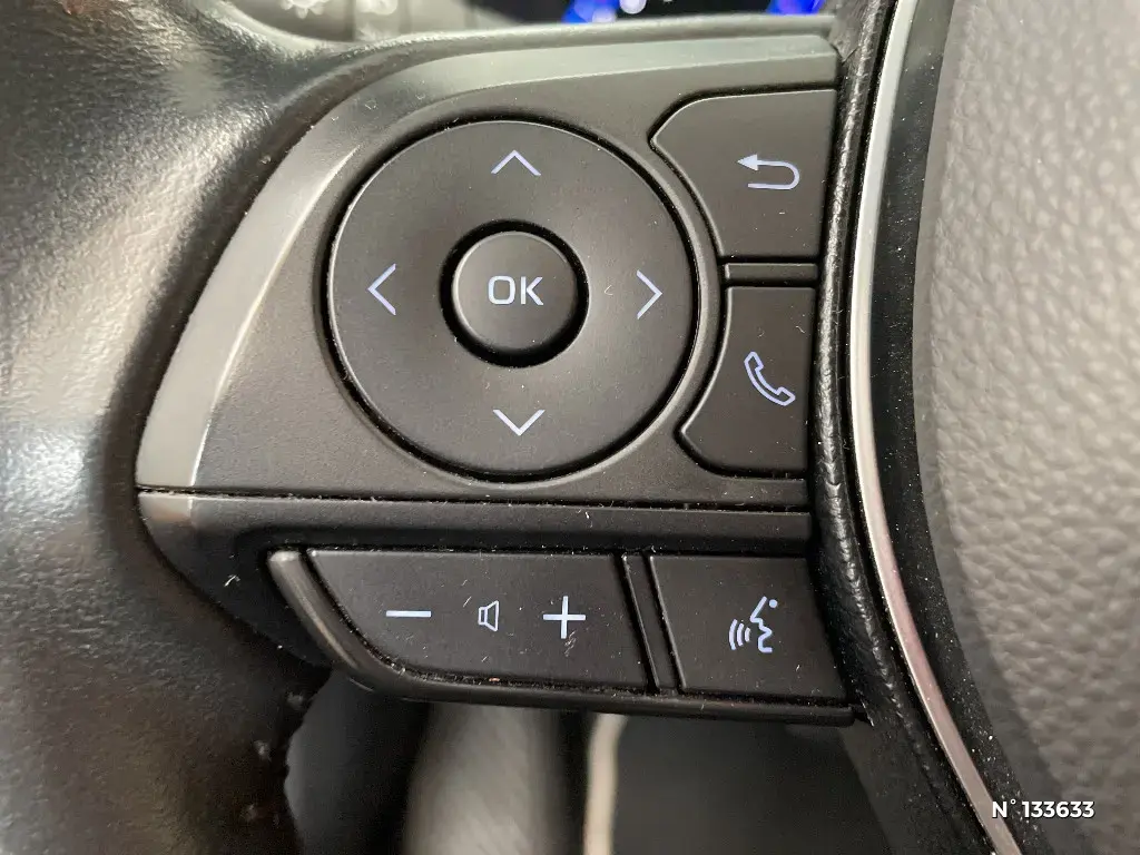TOYOTA COROLLA XII - Miniature 13