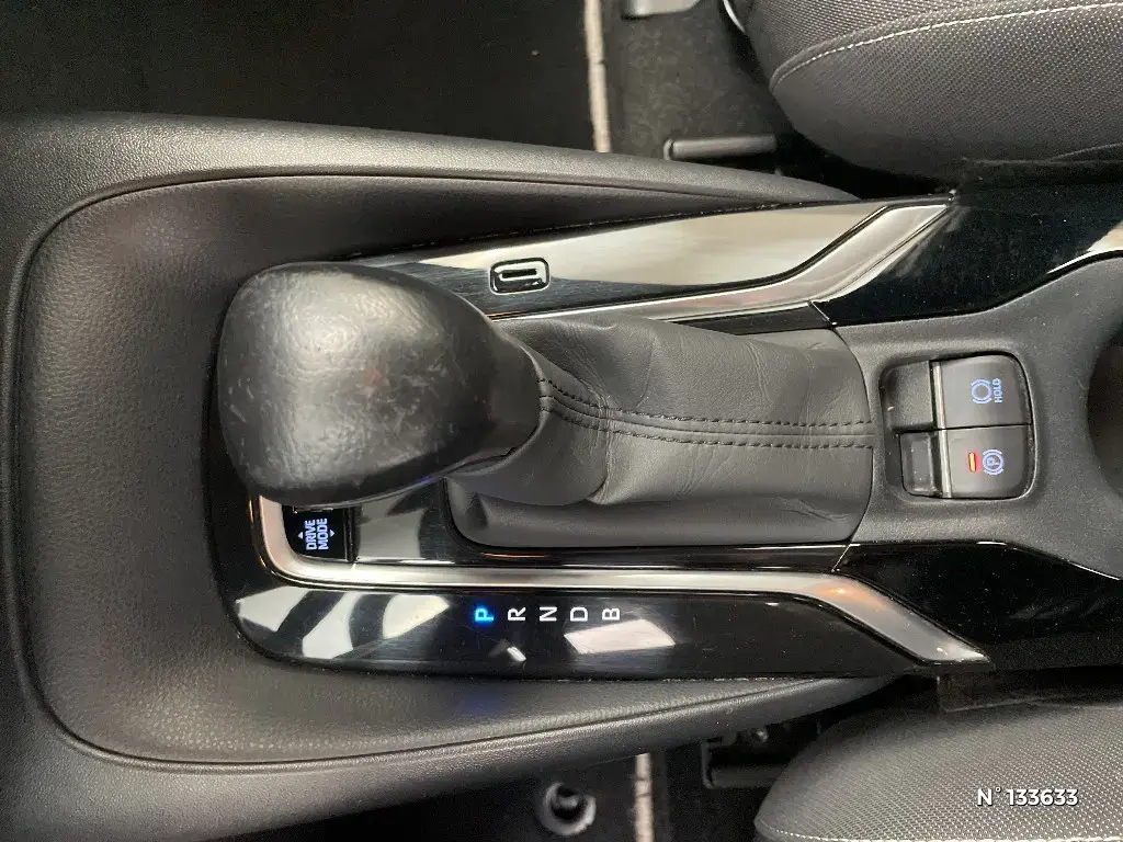 TOYOTA COROLLA XII - Miniature 17