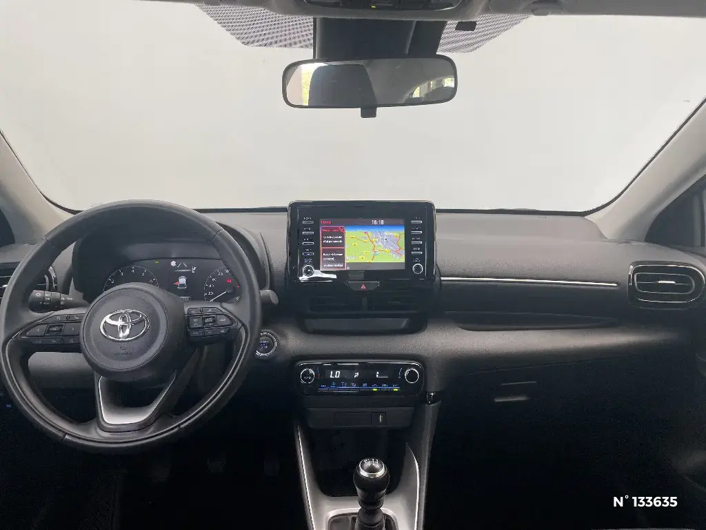 TOYOTA YARIS IV - Miniature 6