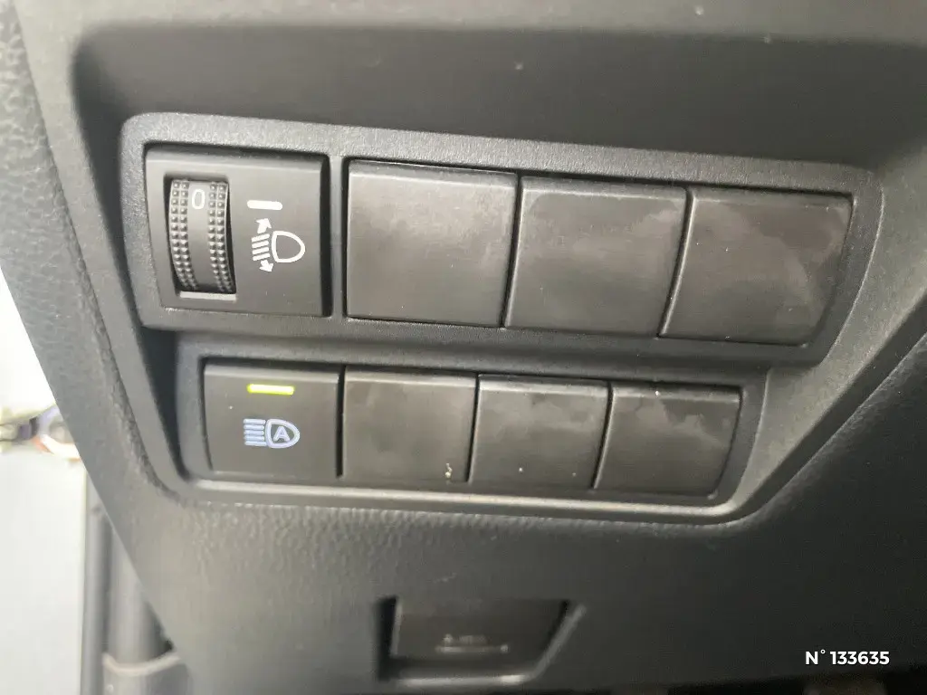 TOYOTA YARIS IV - Miniature 11