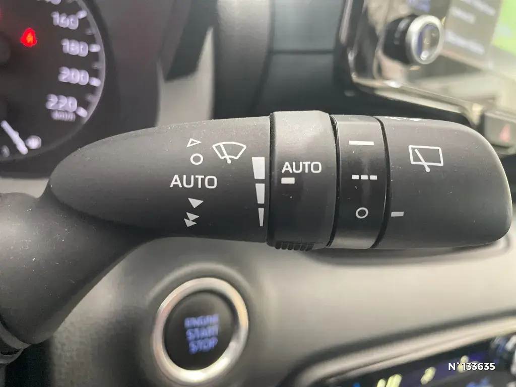 TOYOTA YARIS IV - Miniature 16