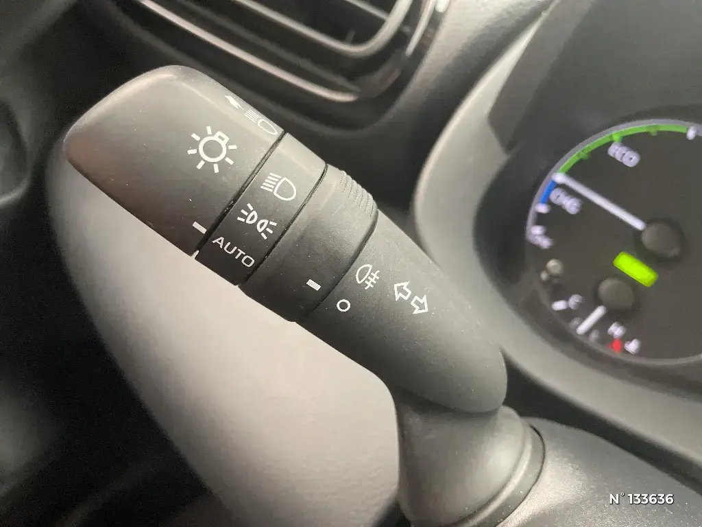 TOYOTA YARIS IV - Miniature 22