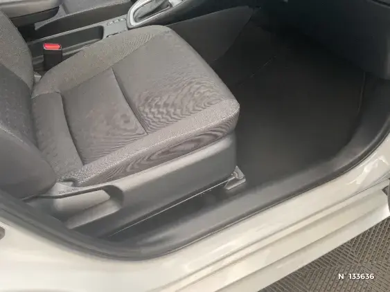 TOYOTA YARIS IV - voiture d'occasion - Photo 26