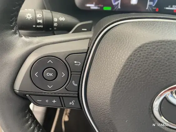 TOYOTA RAV4 V - voiture d'occasion - Photo 41
