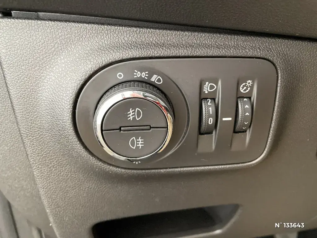 OPEL CORSA E - Miniature 12