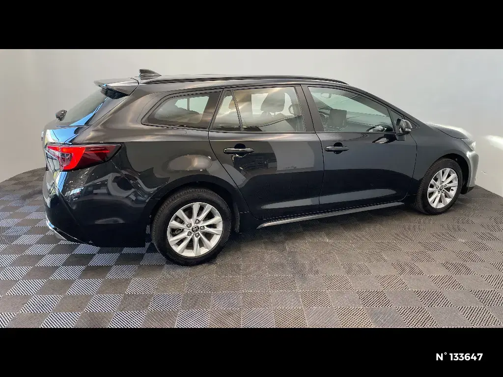 TOYOTA COROLLA TOURING SPT X - Miniature 3