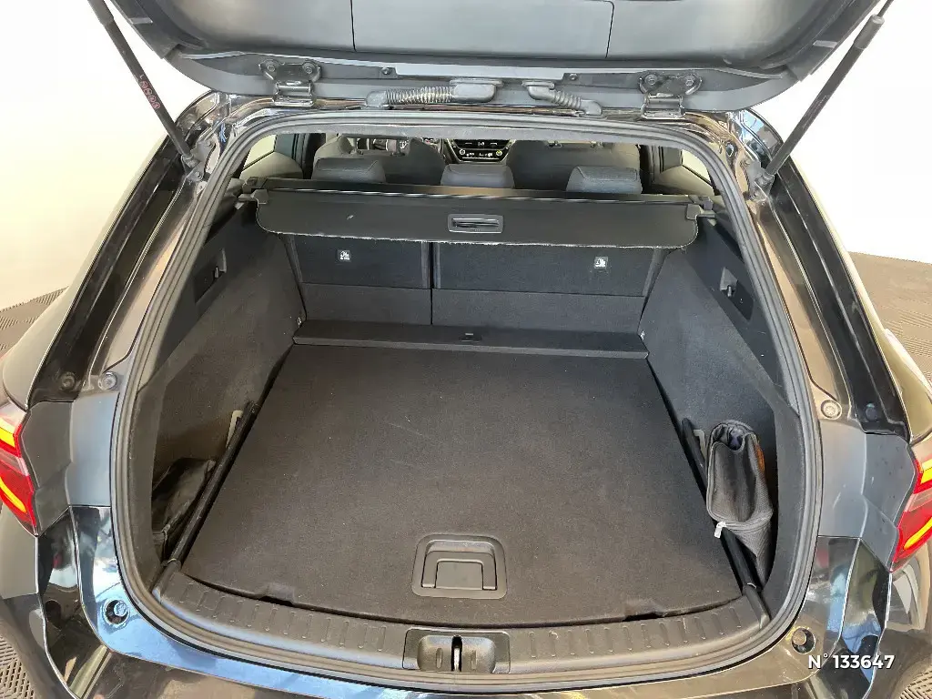 TOYOTA COROLLA TOURING SPT X - Miniature 10