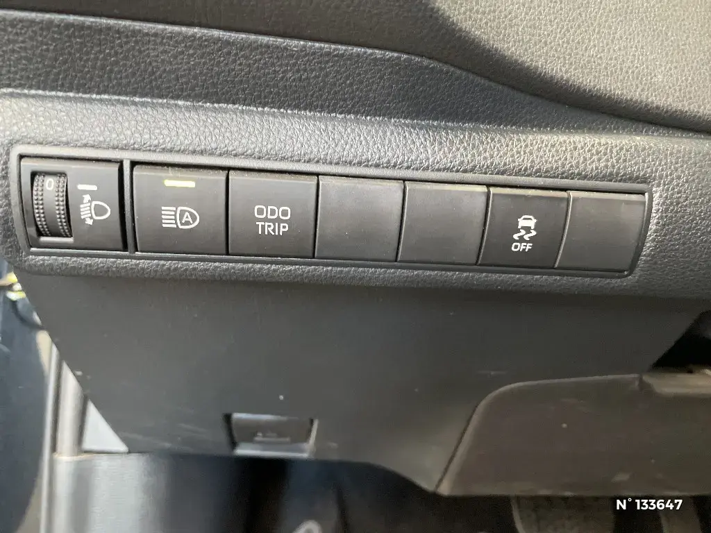 TOYOTA COROLLA TOURING SPT X - Miniature 11
